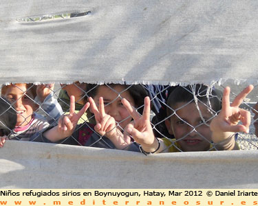 Niños refugiados sirios en Hatay