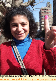 Egipcia tras la votación en el referéndum. El Cairo. 19 Mar 2011.