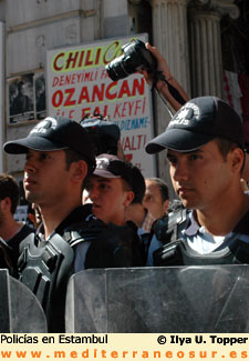 Policias en Estambul
