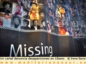 Pancarta de desaparecidos libanéses