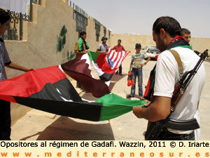 Manifestación de rebeldes libios en la ciudad fronteriza de Wazzin. Julio 2011