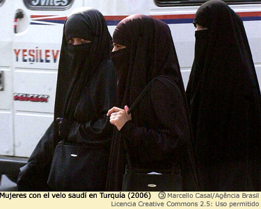 Mujeres niqab en Adana