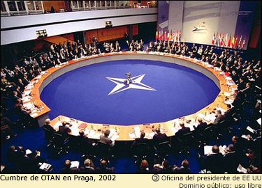 Cumbre OTAN 2002