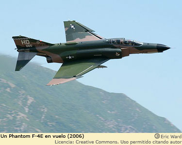 Avion Phantom F-4