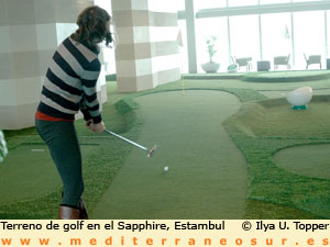 Golf en el edificio Sapphire