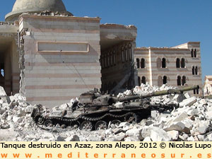 Tanque en Azaz, Siria