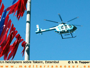 Helicoptero en Taksim, Estambul