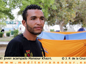Mansour Khazri, manifestante