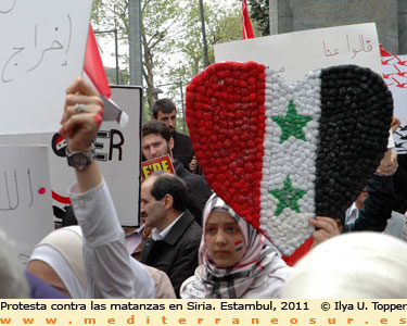 Protesta contra el régimen sirio; Estambul
